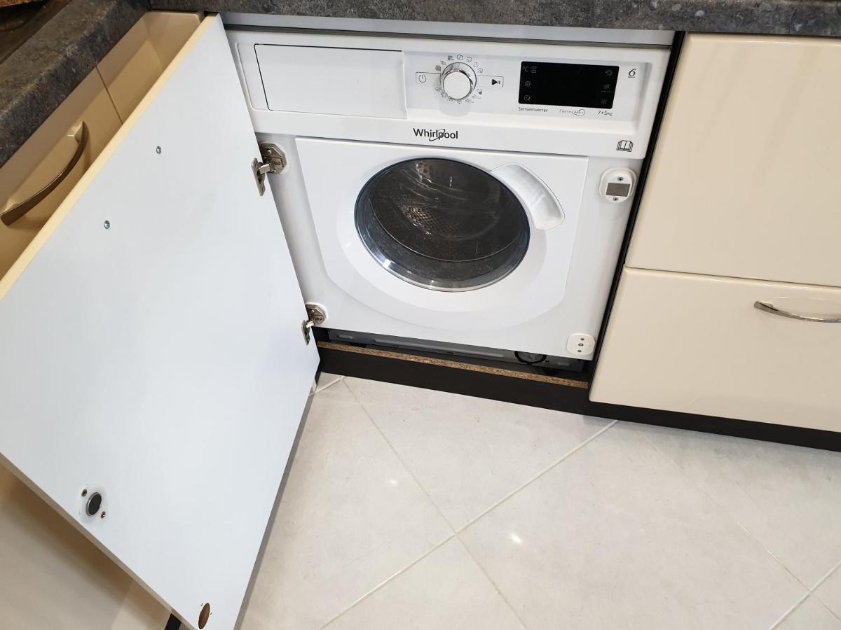 New The Twins Varna Two-Bedroom, Apt 5 At 15 Tsani Ginchev Street, Floor 3 エクステリア 写真