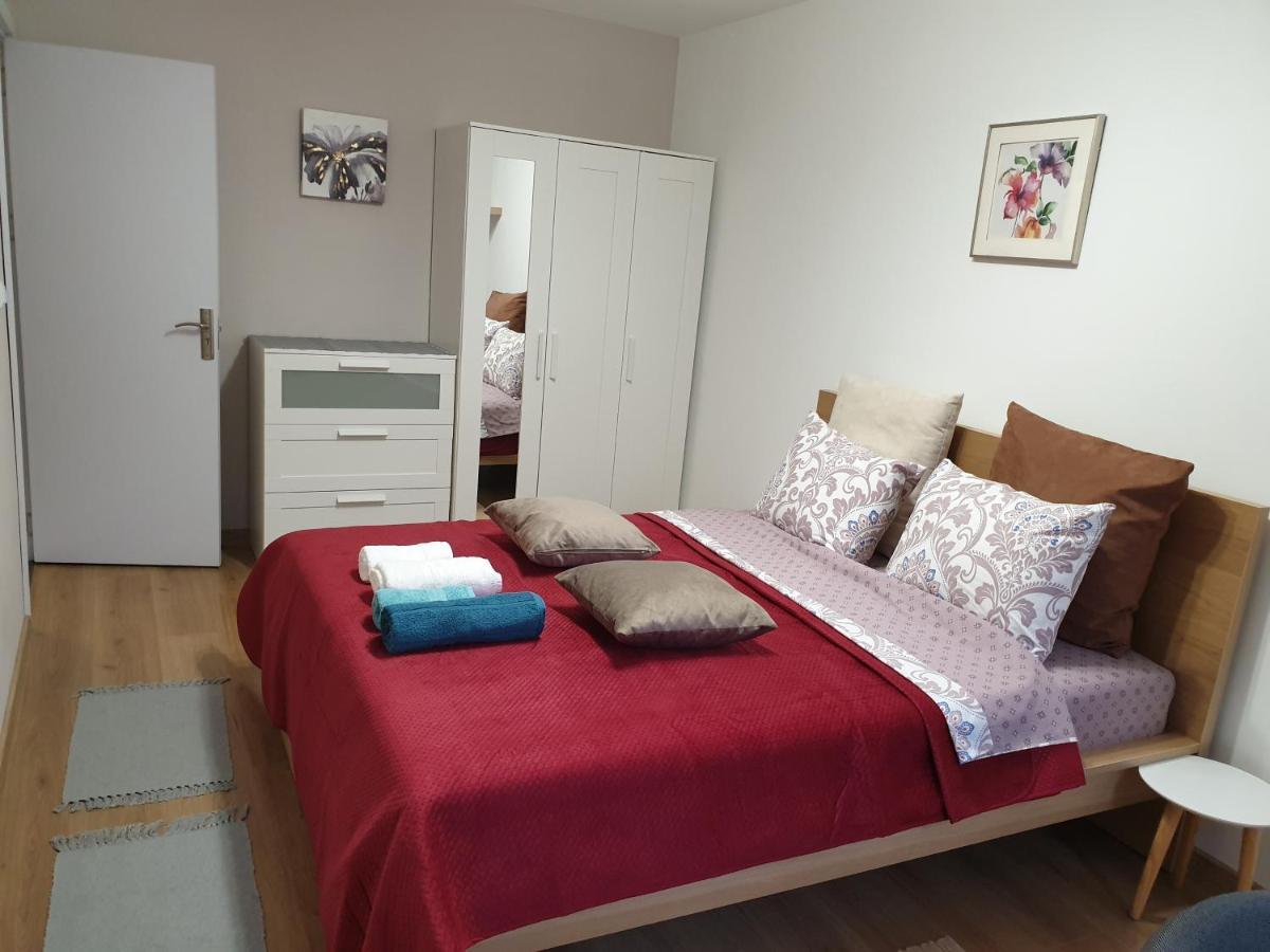 New The Twins Varna Two-Bedroom, Apt 5 At 15 Tsani Ginchev Street, Floor 3 エクステリア 写真