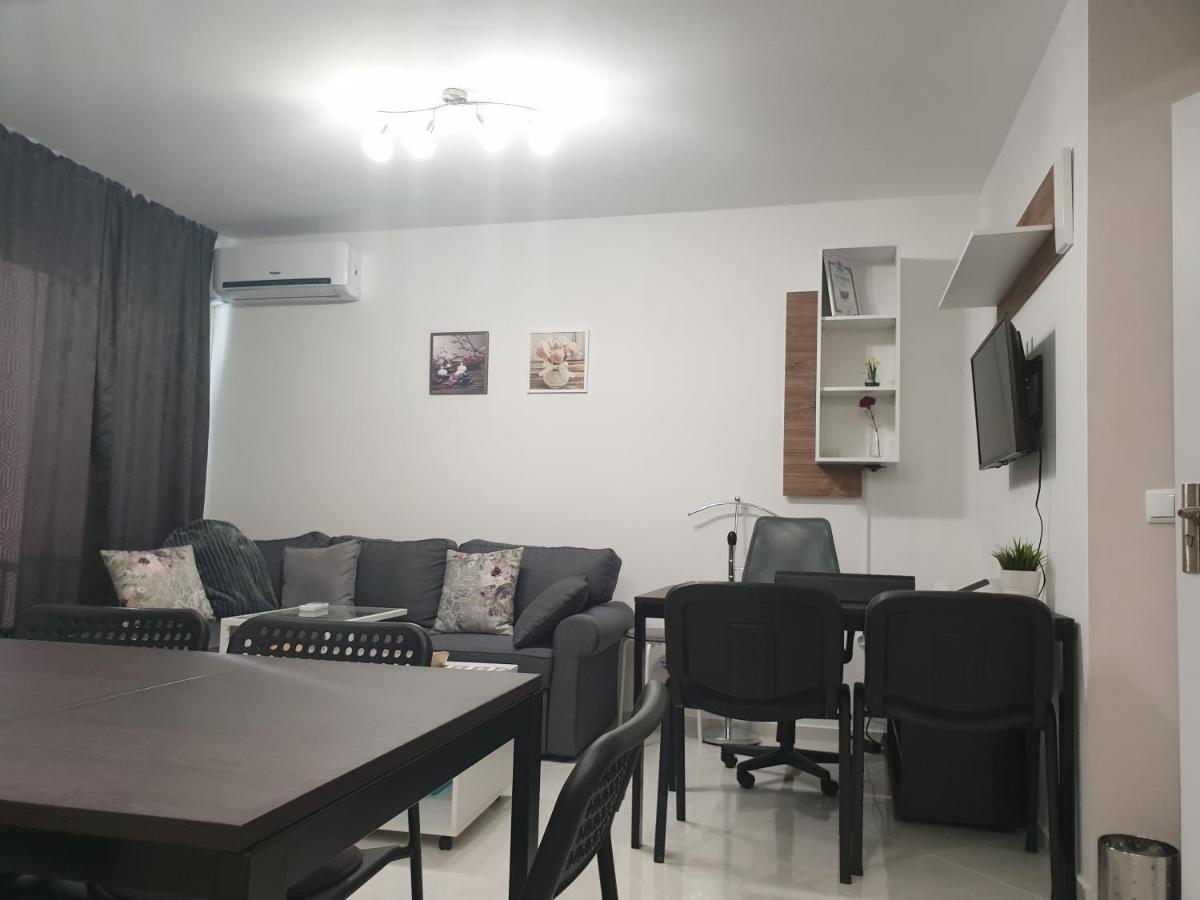 New The Twins Varna Two-Bedroom, Apt 5 At 15 Tsani Ginchev Street, Floor 3 エクステリア 写真