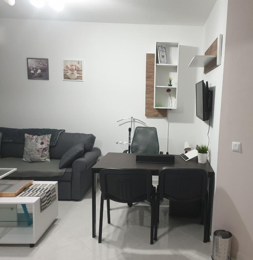 New The Twins Varna Two-Bedroom, Apt 5 At 15 Tsani Ginchev Street, Floor 3 エクステリア 写真